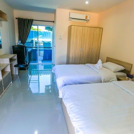 Tempo Plus Apartment Mae Sot Exteriör bild